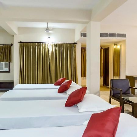 Oyo 15149 Hotel Ajoy Minar 曼达莫尼 外观 照片