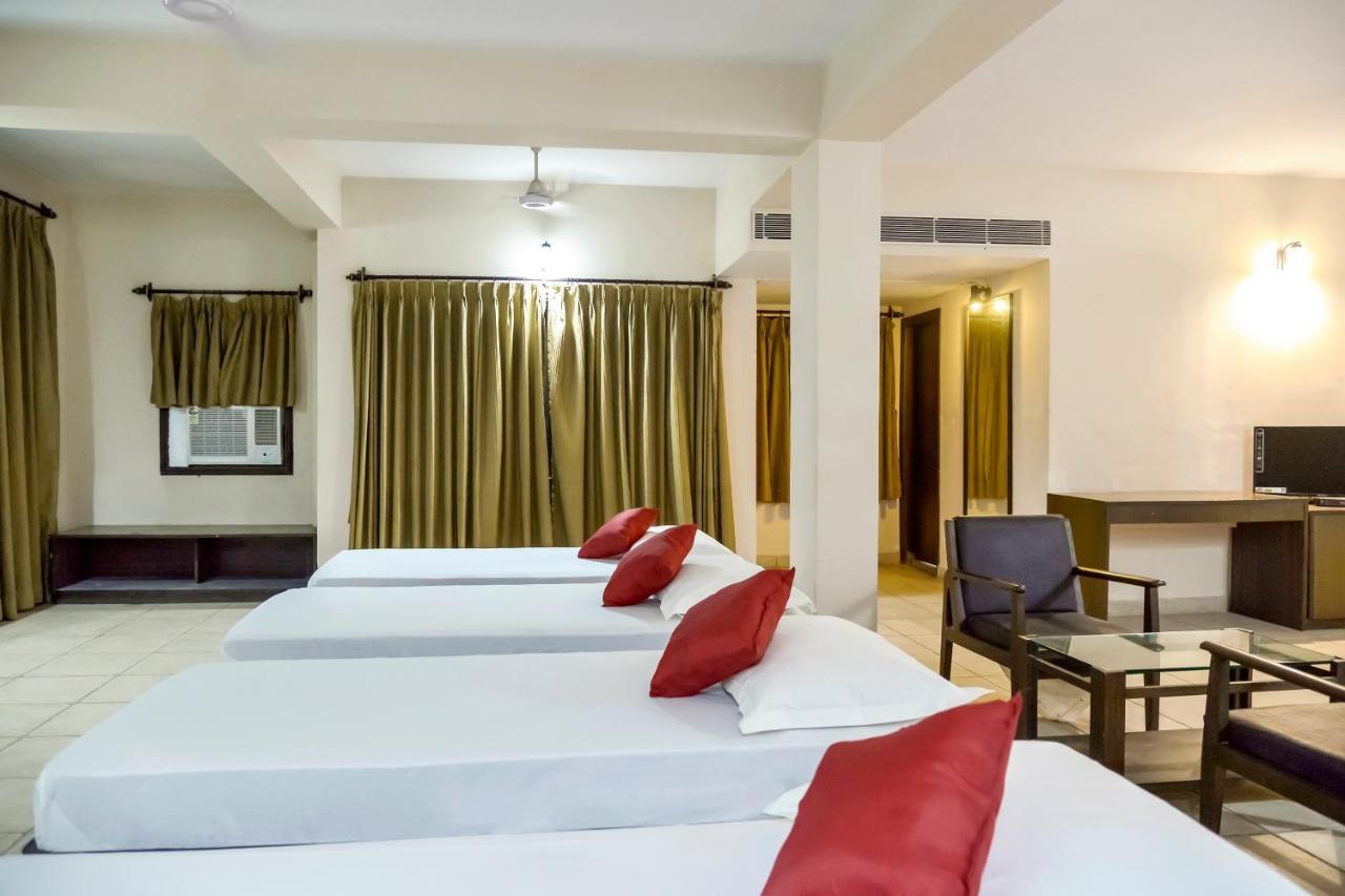 Oyo 15149 Hotel Ajoy Minar 曼达莫尼 外观 照片