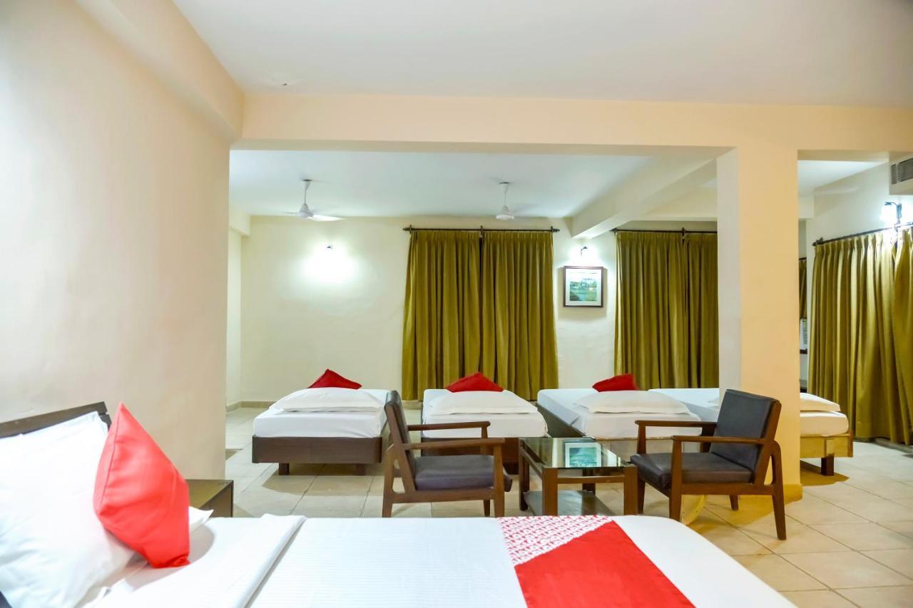 Oyo 15149 Hotel Ajoy Minar 曼达莫尼 外观 照片