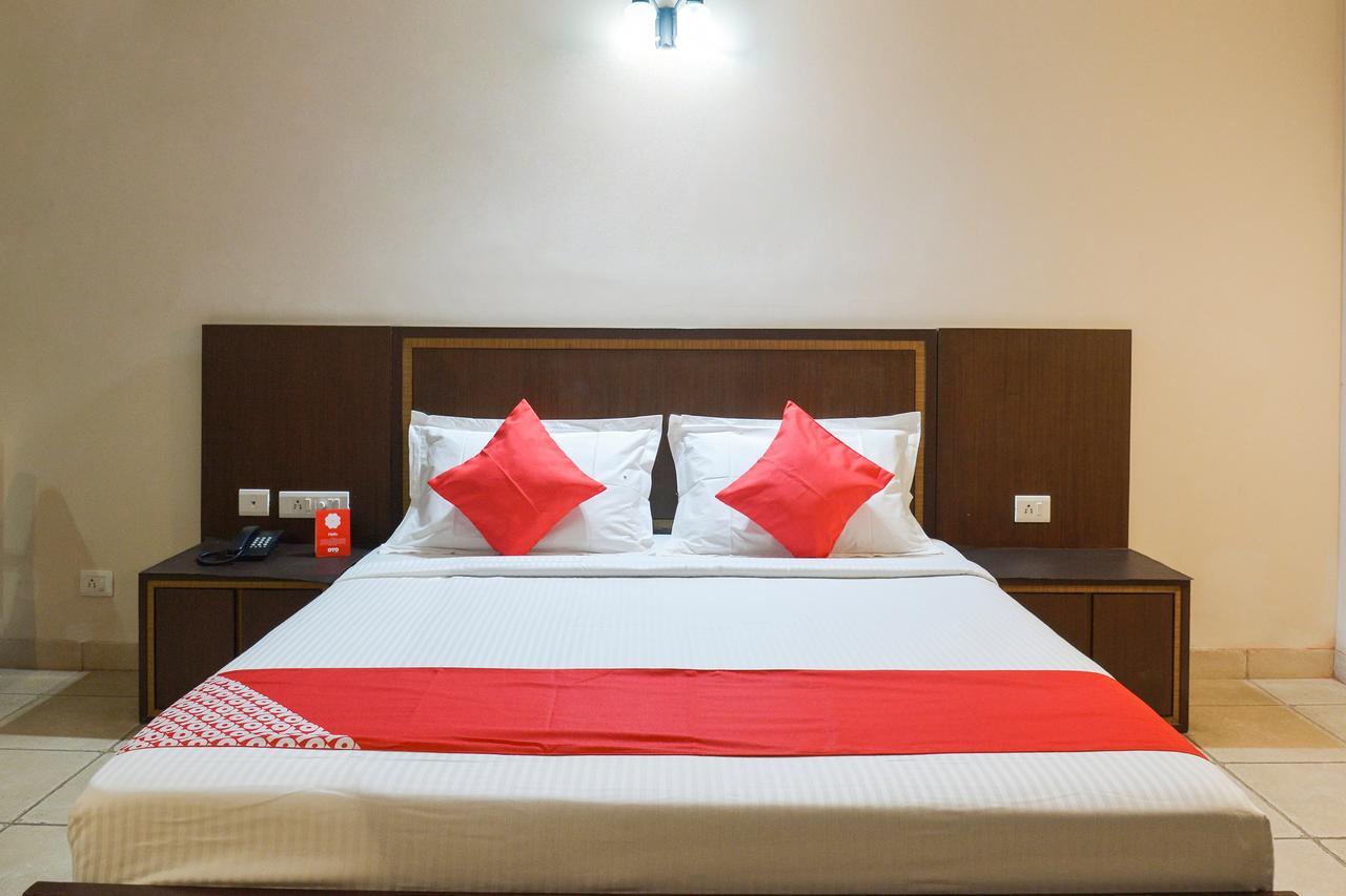 Oyo 15149 Hotel Ajoy Minar 曼达莫尼 外观 照片